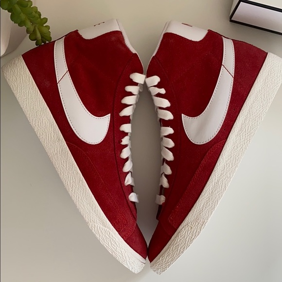NWT Nike blazer mid red sneakers - Picture 8 of 9